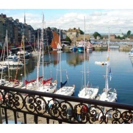 Le Key West Apartment Honfleur Bagian luar foto